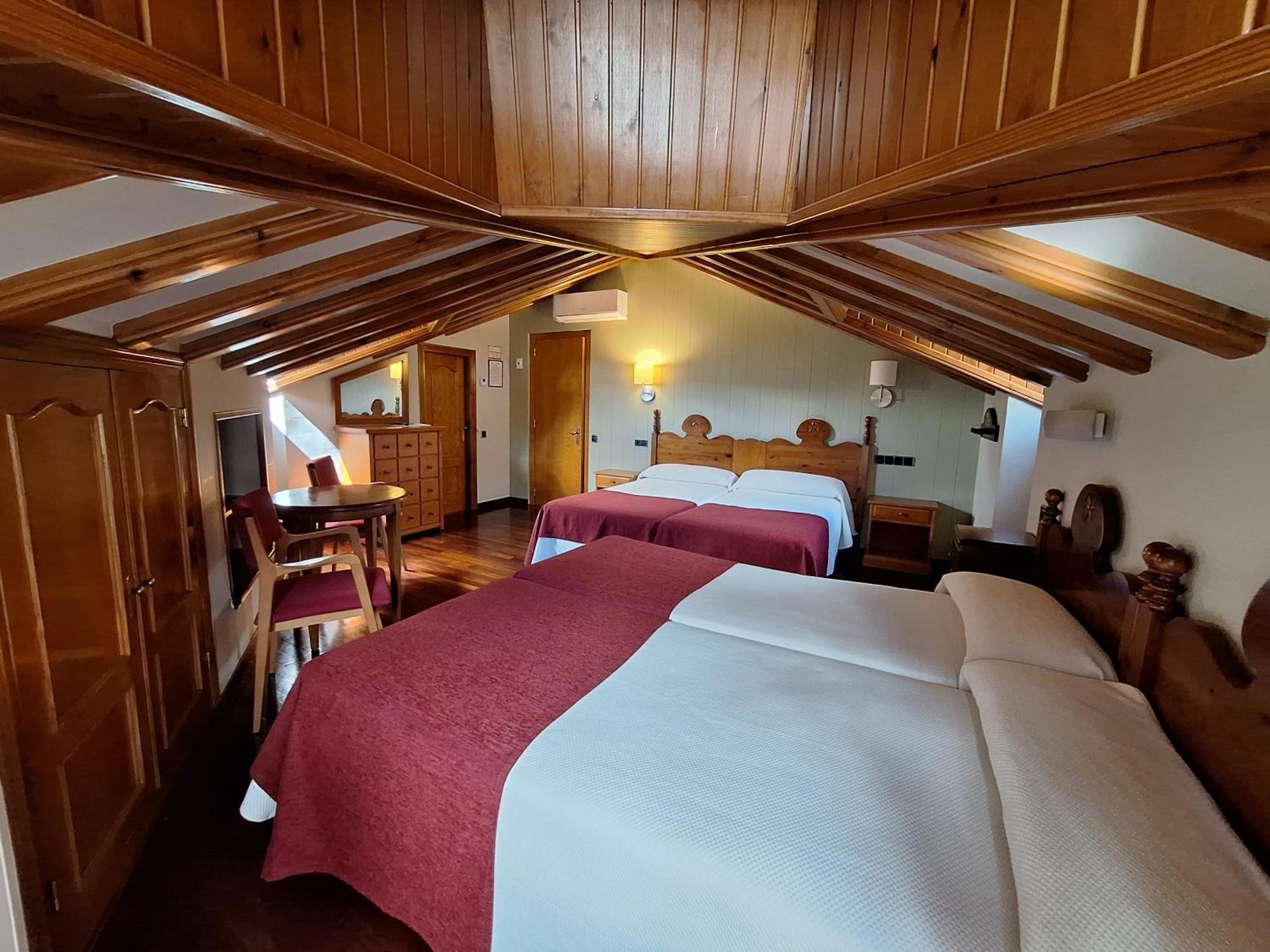 Hotel Aragueells بيناسكي المظهر الخارجي الصورة